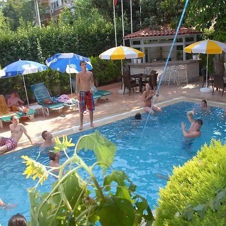 Princess 公寓式酒店 阿拉尼亚